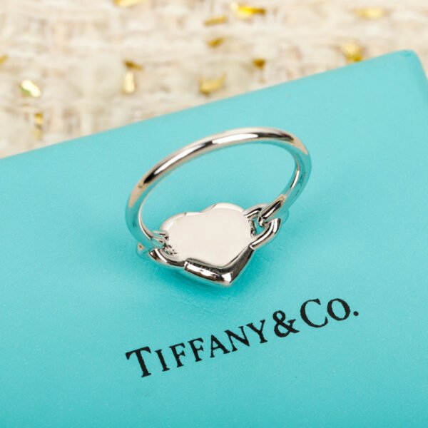 TIFFANY - Image 6