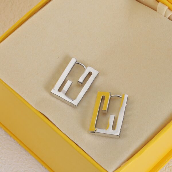 FENDI - Image 6