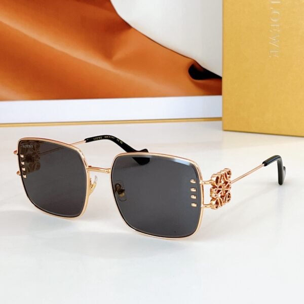 Loewe - Image 6