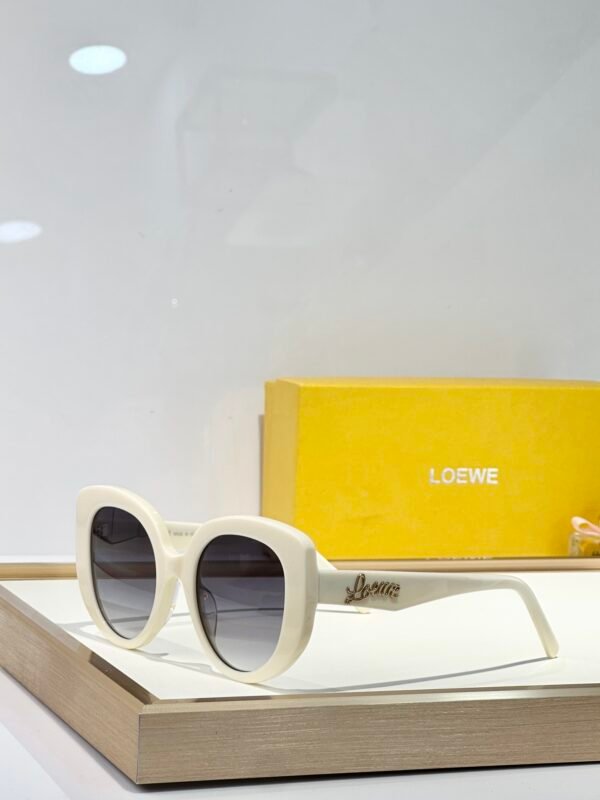 Loewe - Image 6
