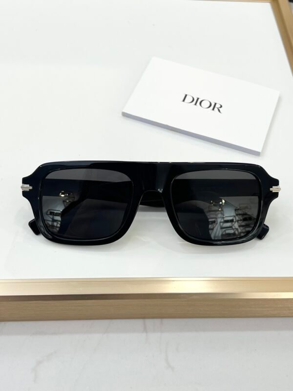 Dior - Image 6