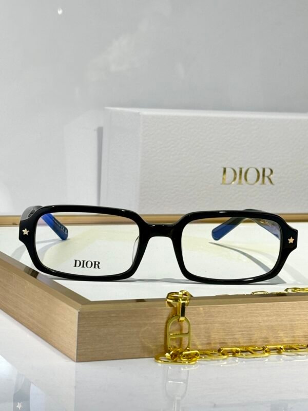 Dior - Image 6