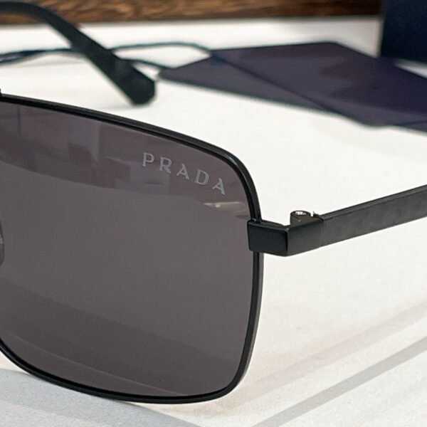 PRADA - Image 6