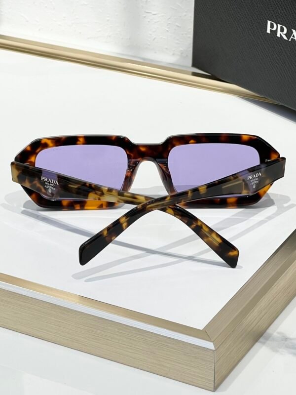 PRADA - Image 6