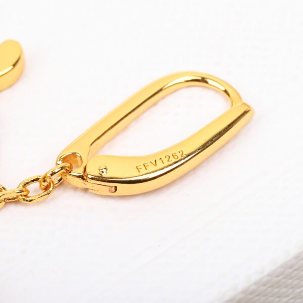 Celine - Image 6