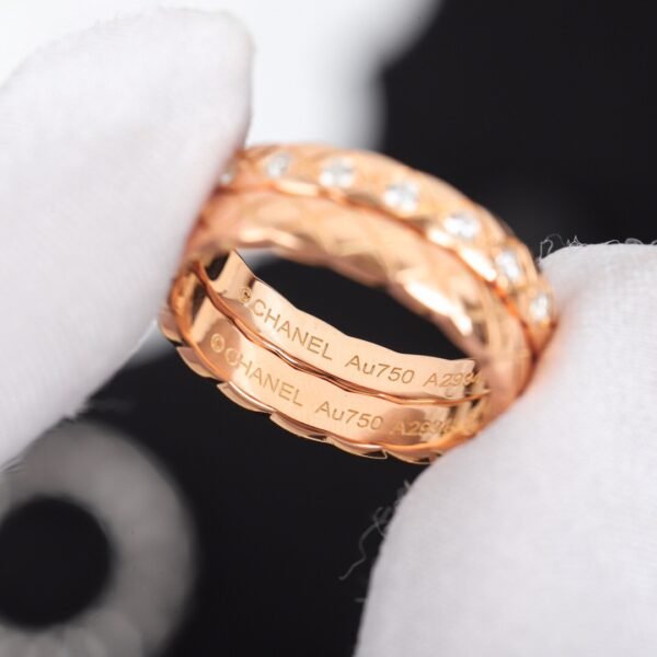 Chanel - Image 6