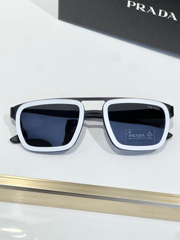 PRADA - Image 6