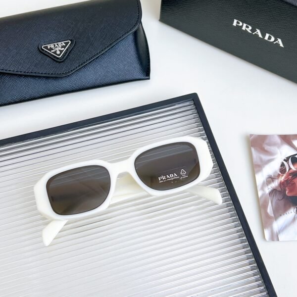 PRADA - Image 6
