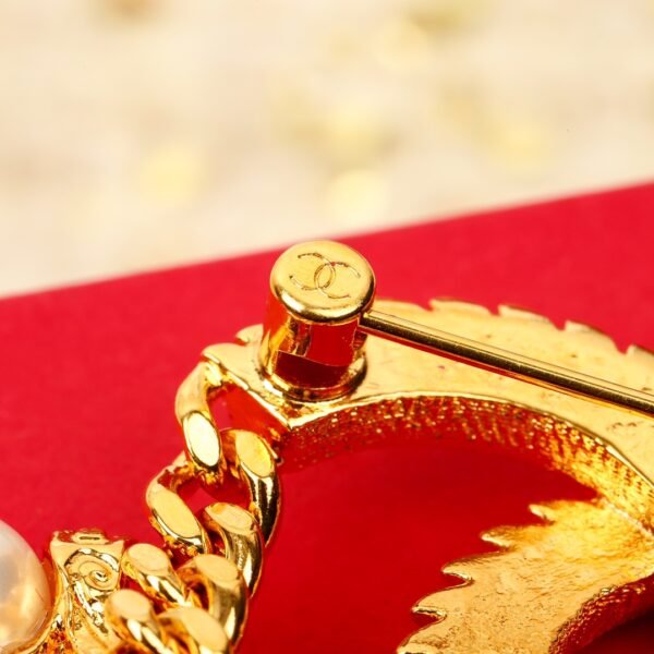 Chanel - Image 6