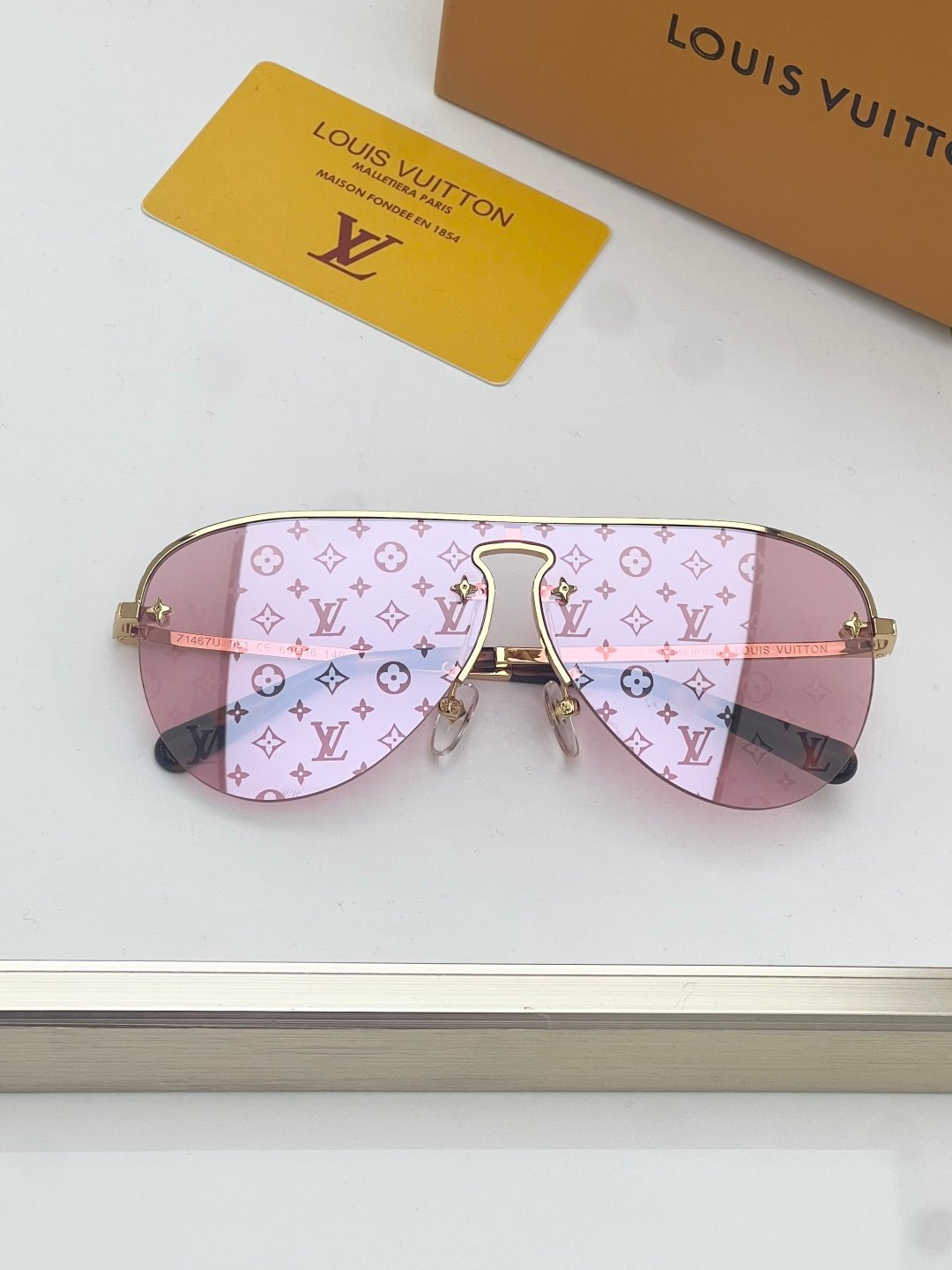 LV - Image 6