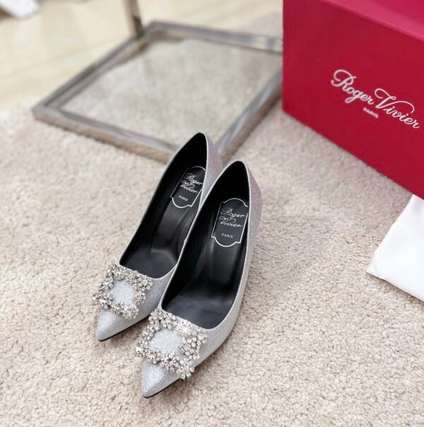 Roger Vivier - Image 4