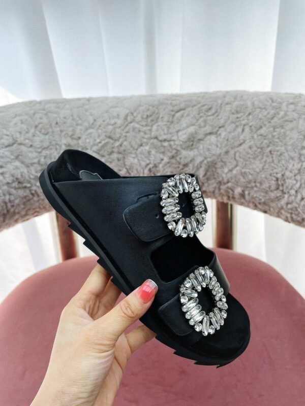 Roger Vivier - Image 4