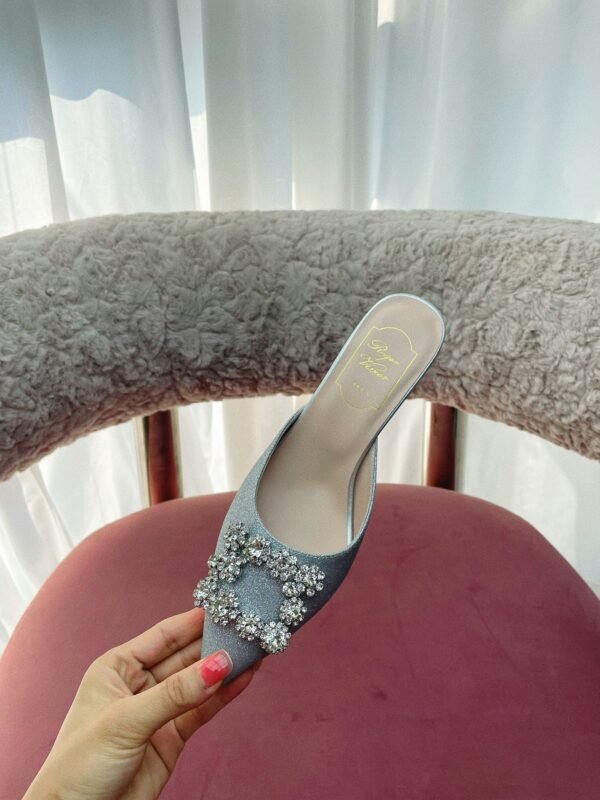 Roger Vivier - Image 4