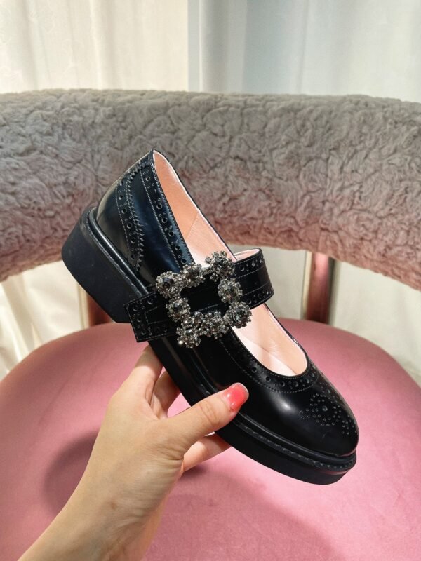 Roger Vivier - Image 6