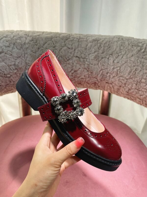 Roger Vivier - Image 4