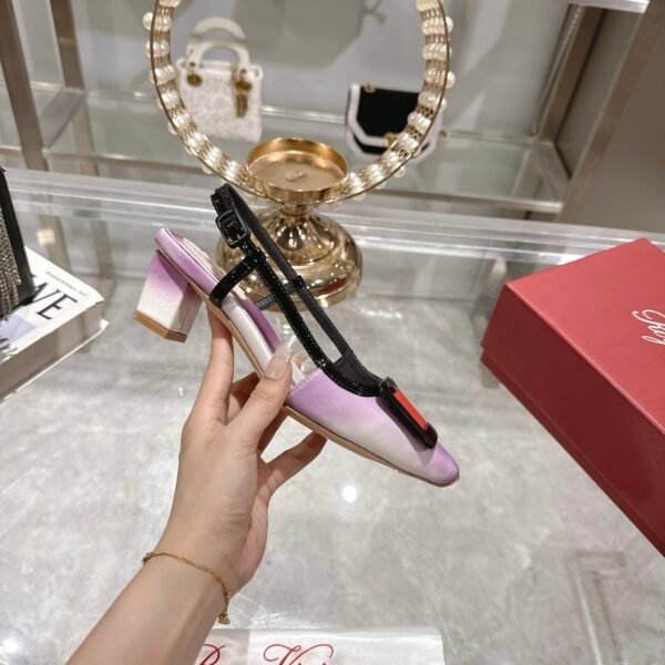 Roger Vivier - Image 4