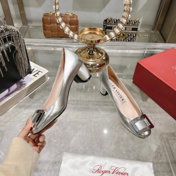 Roger Vivier - Image 4