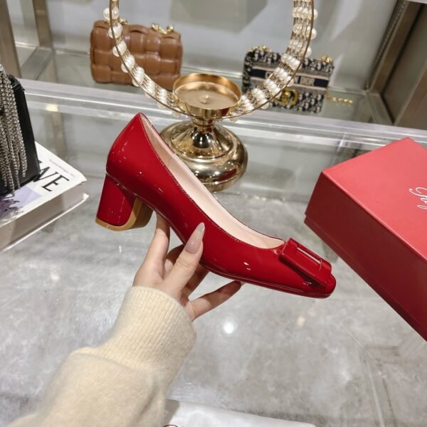 Roger Vivier - Image 4