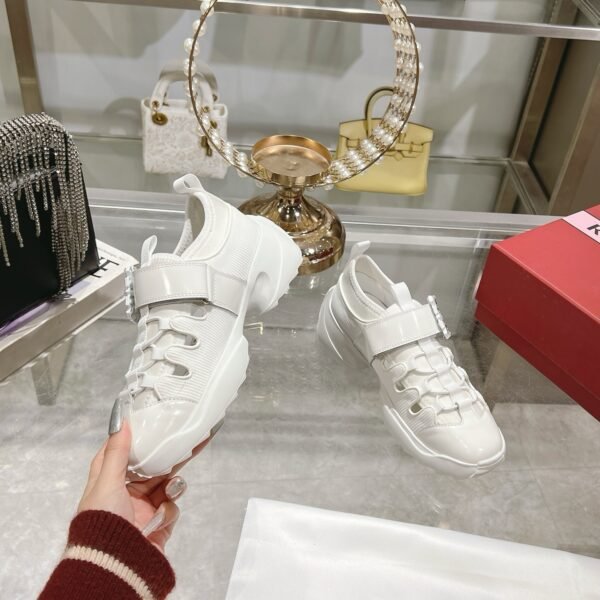 Roger Vivier - Image 4