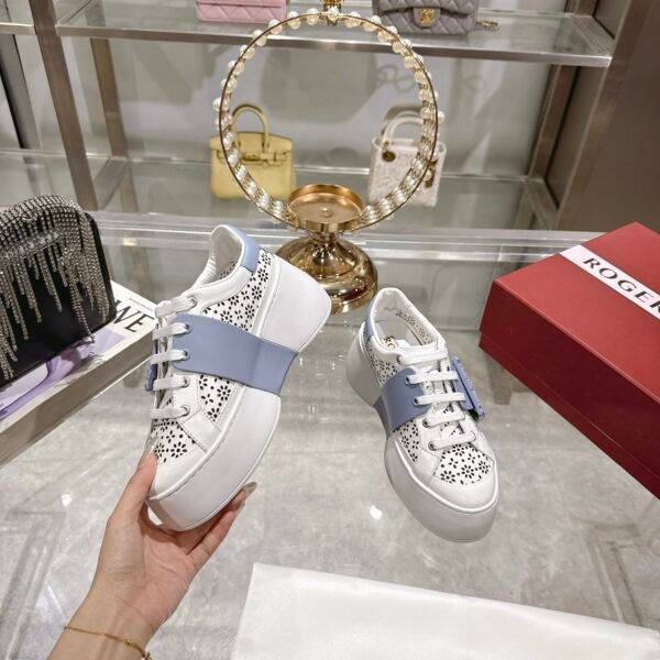 Roger Vivier - Image 6