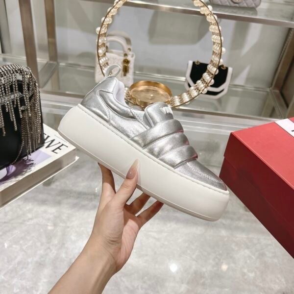 Roger Vivier - Image 6