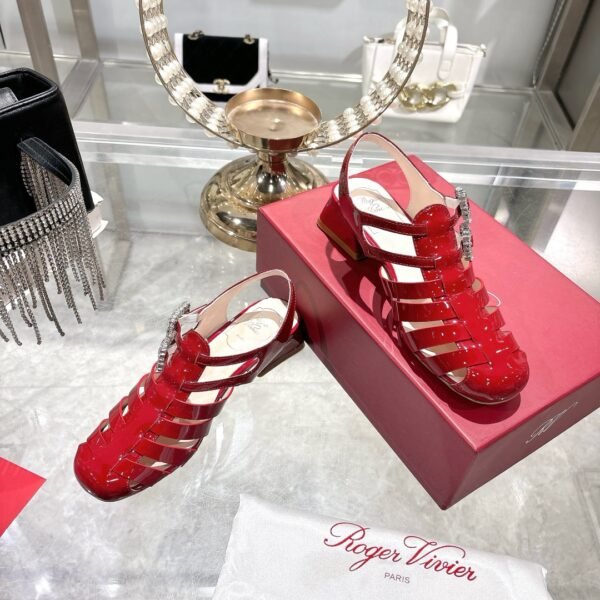 Roger Vivier - Image 6