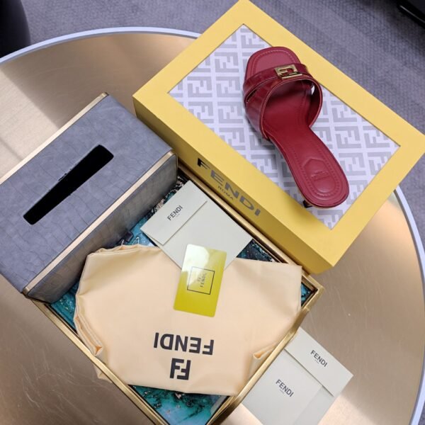 FENDI - Image 6