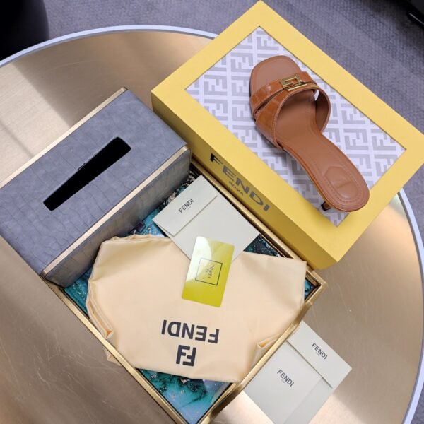 FENDI - Image 6