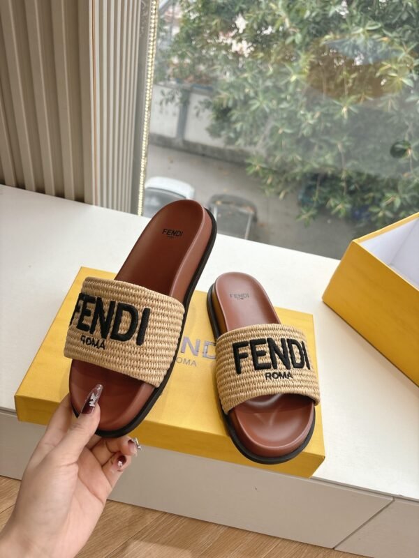 FENDI - Image 6