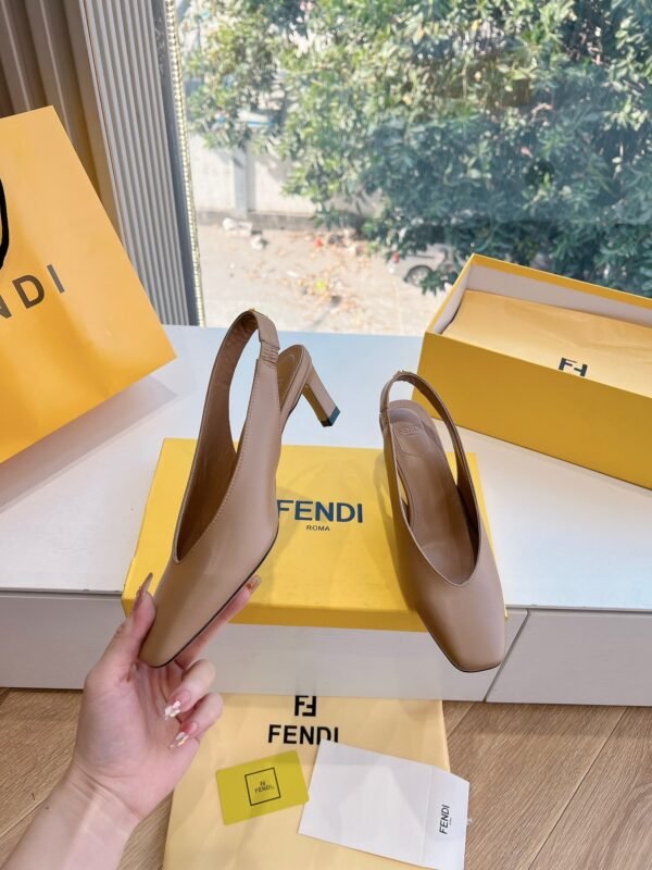 FENDI - Image 6