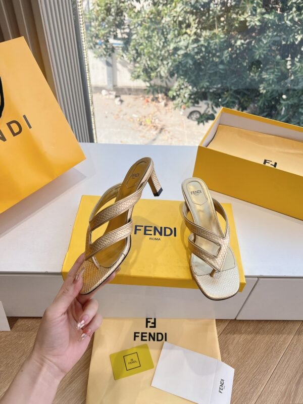 FENDI - Image 6