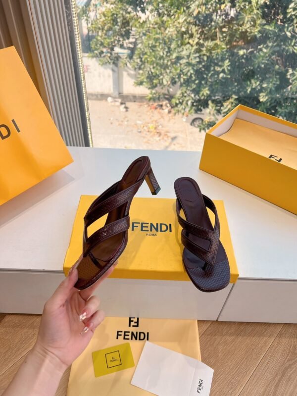 FENDI - Image 6