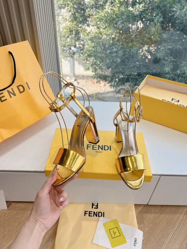 FENDI - Image 6