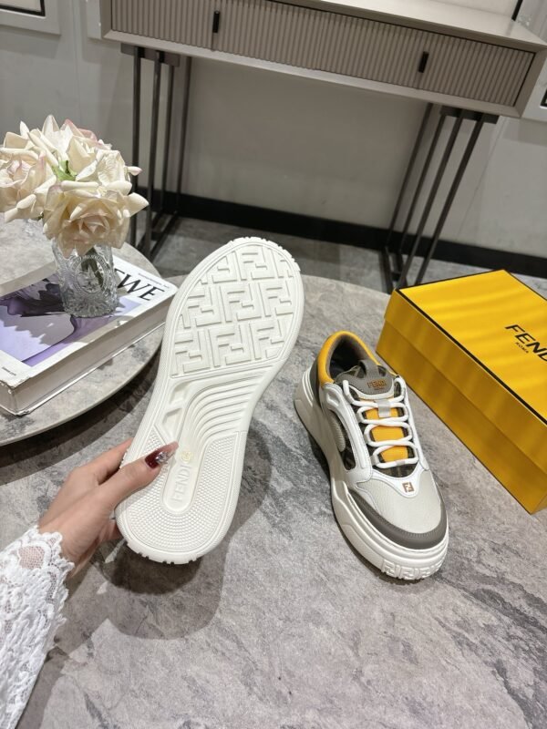 FENDI - Image 6