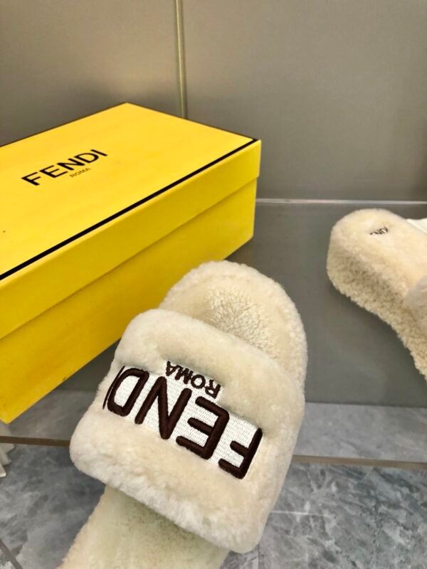 FENDI - Image 6