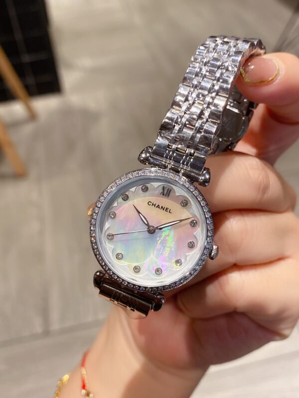 CHANEL - Image 6