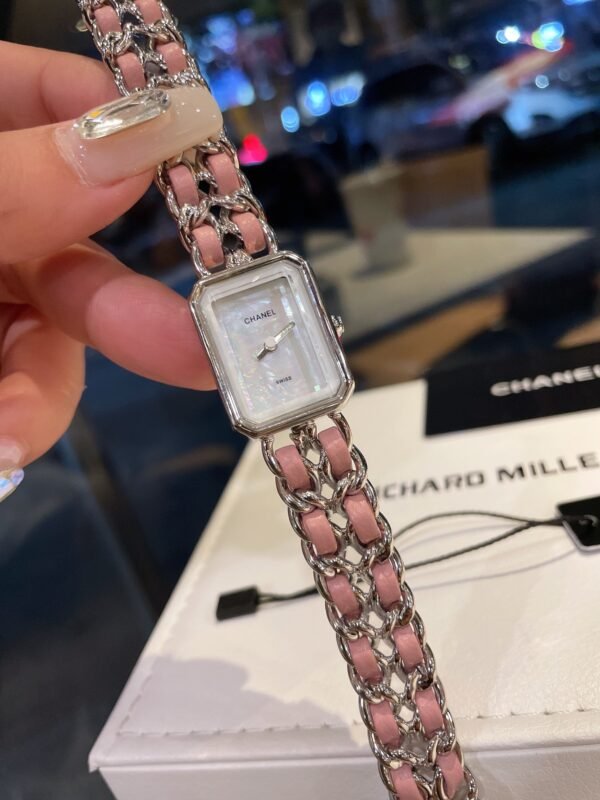 CHANEL - Image 6