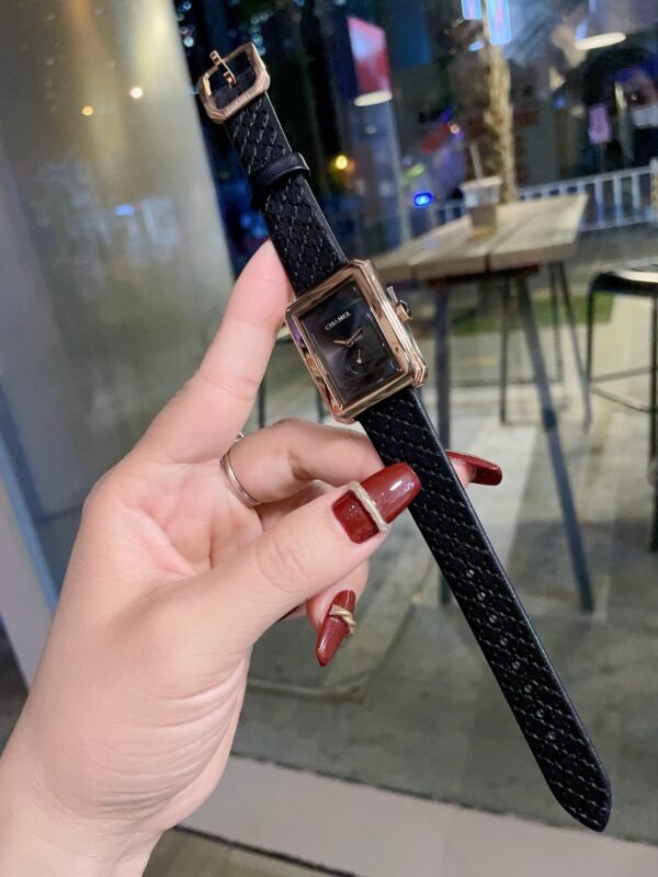 CHANEL - Image 4