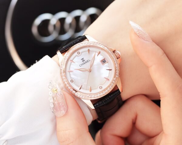 CHANEL - Image 6