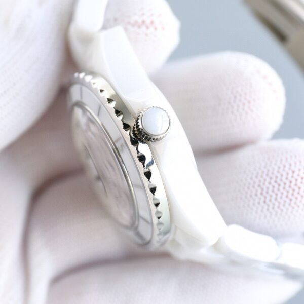 CHANEL - Image 4