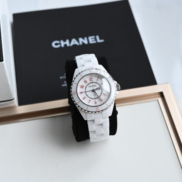 CHANEL - Image 4