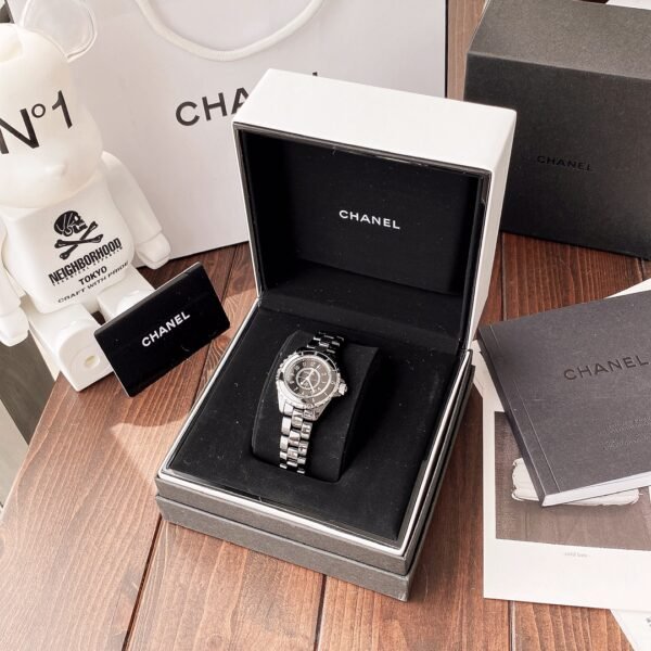 CHANEL - Image 4