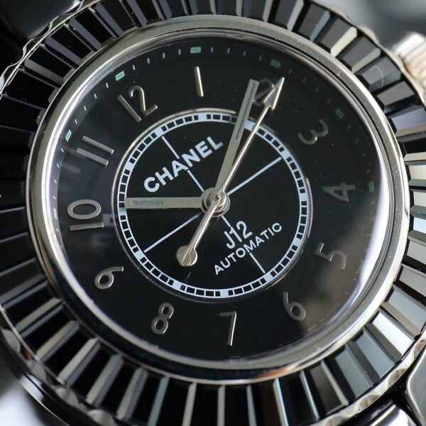 CHANEL - Image 6