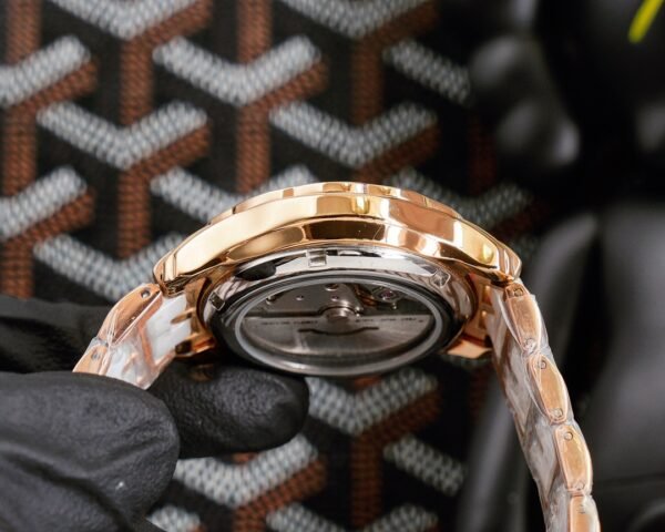 CHANEL - Image 6