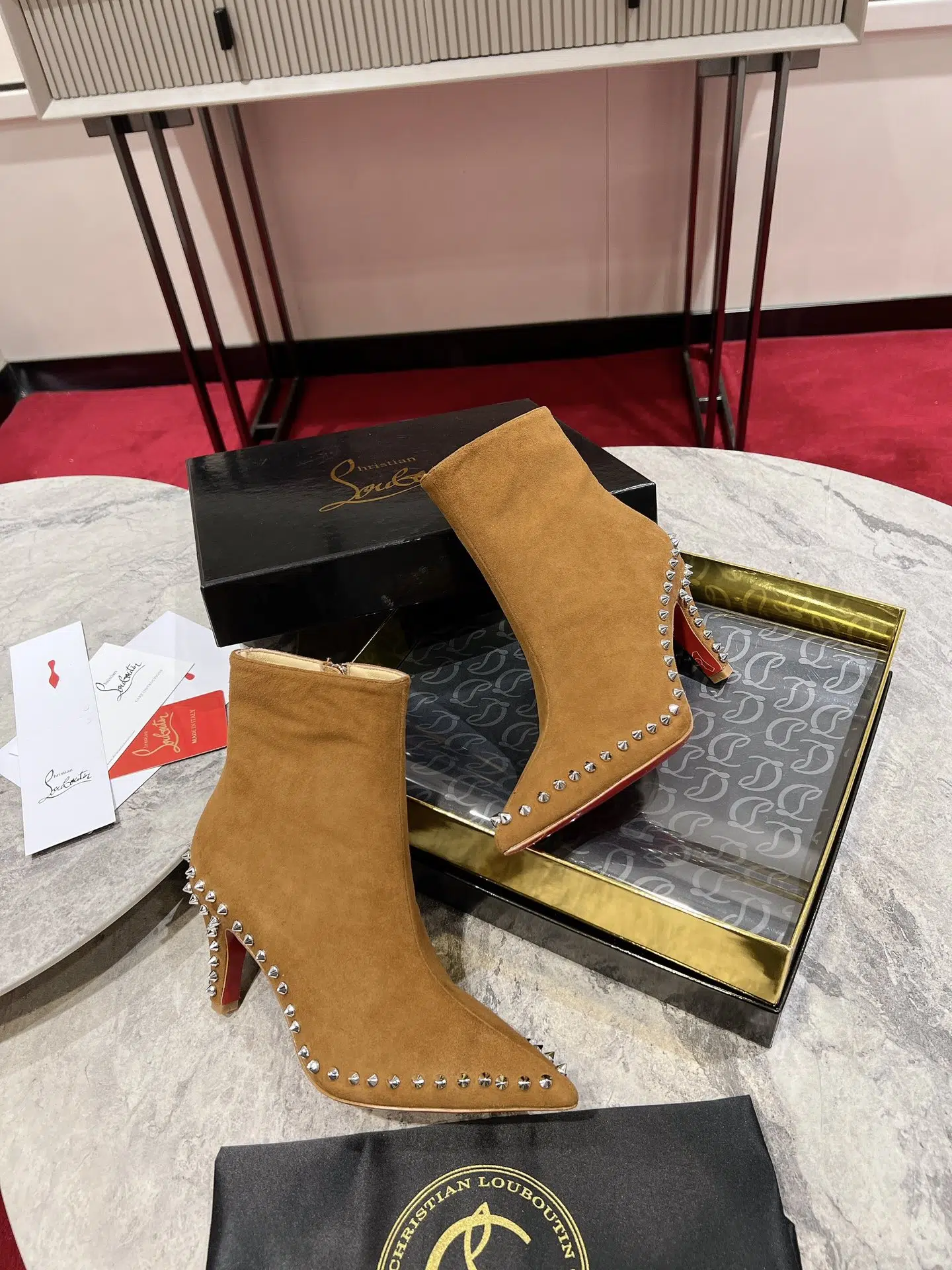 Christian Louboutin - Image 6