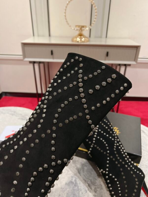Christian Louboutin - Image 7