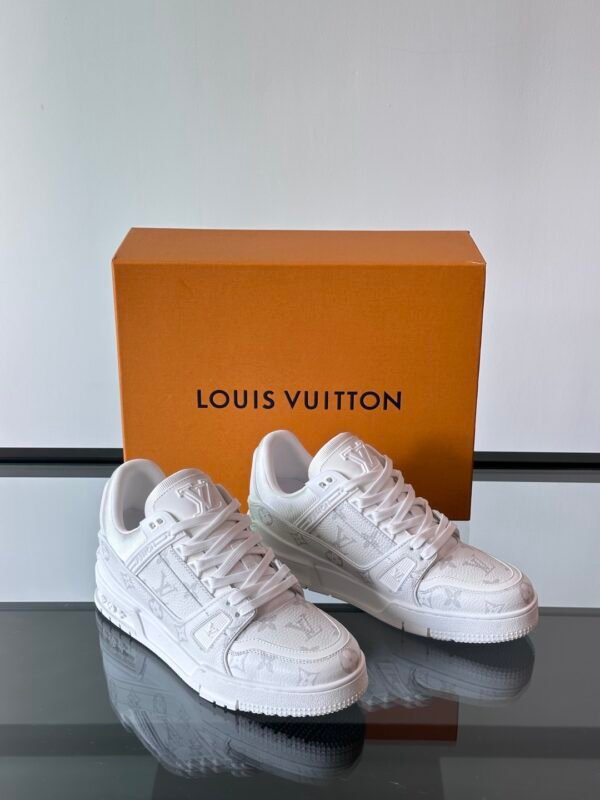LV MAN - Image 6