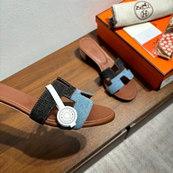 Hermes shoes - Image 2