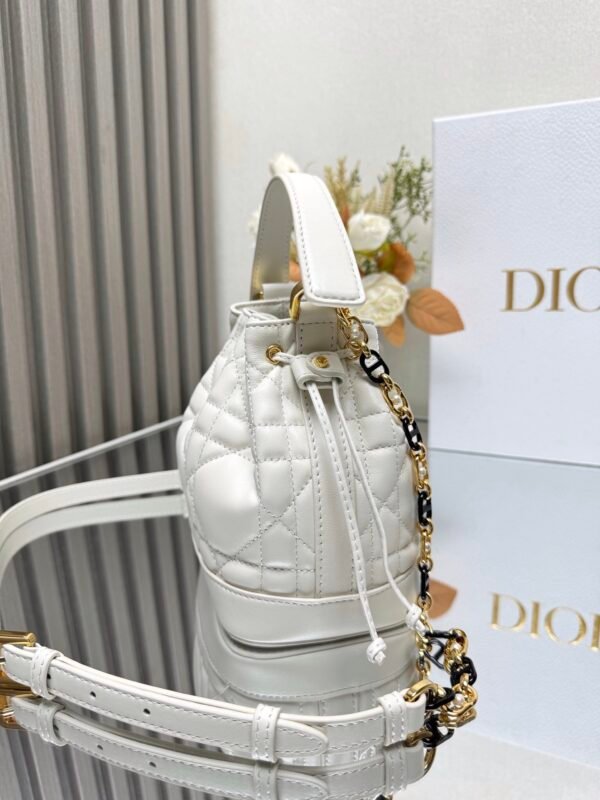 DIOR - Image 6