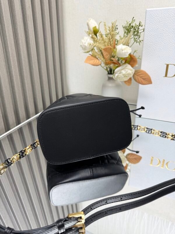 DIOR - Image 6
